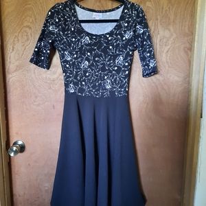 Lularoe black and white Nicole